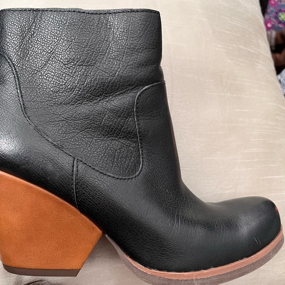 KorkEase Shoes New Korks Black Leather Ankle Boots Size 8 Poshmark